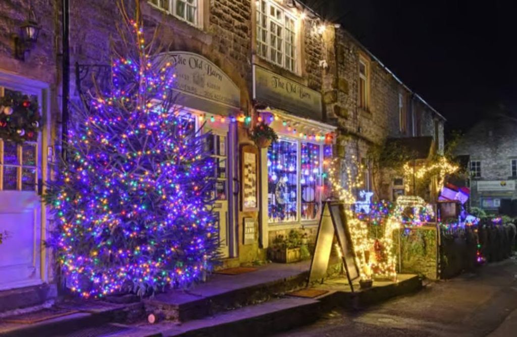 Christmas Lights at Castleton